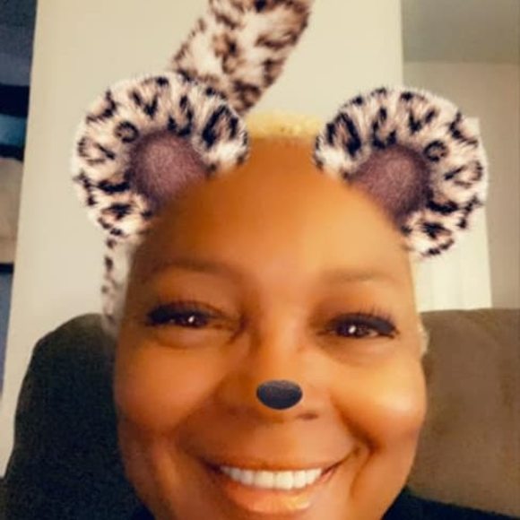 Meet your Posher, Michelle - Picture 1 of 1